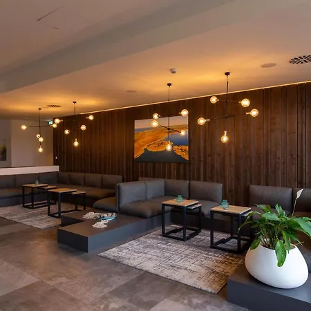 Aparthotel Waterkant Suites Suite 1-21 *